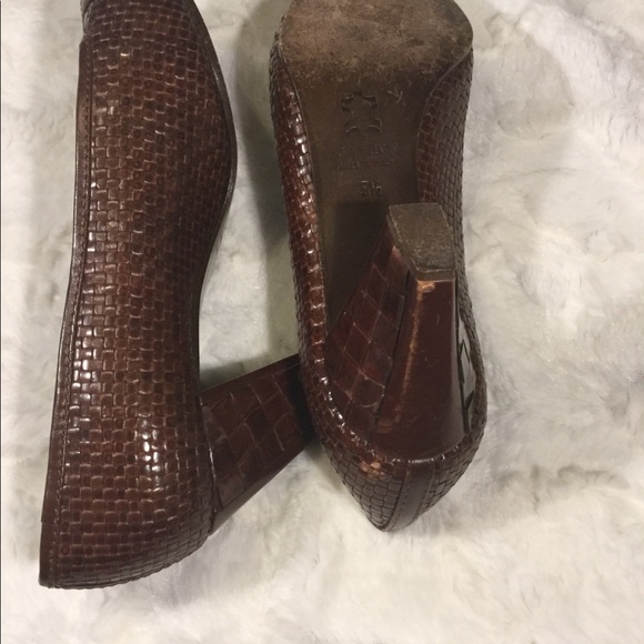 Vintage Mario Valentino 5.5 Hand Painted Leather - Picture 5 of 7